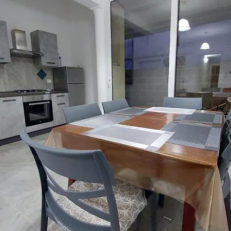 Casa Salento Aradeo